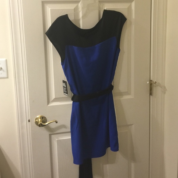 Colorblock dress - Picture 2 of 4