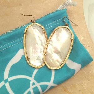 Pearl Kendra Scott Danielle Earrings