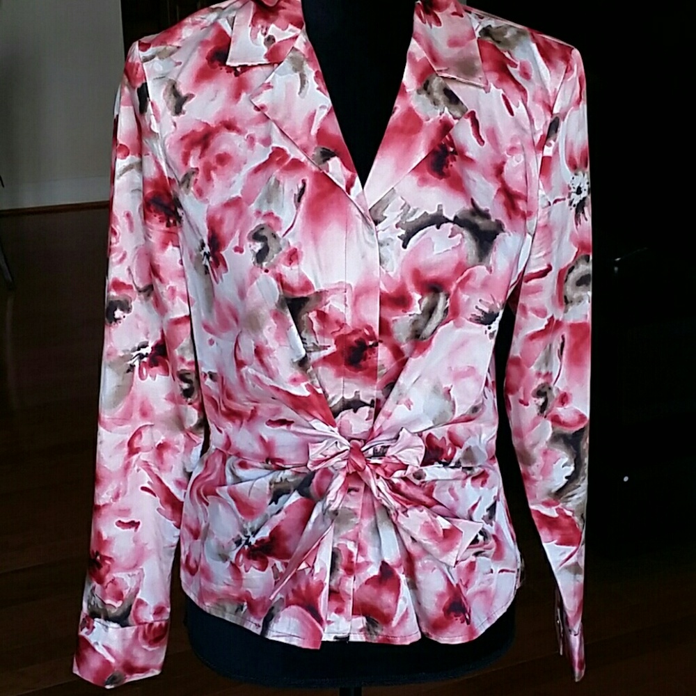 Jones New York size medium shirt