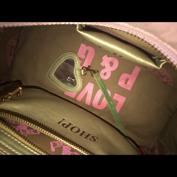 Juicy couture huge purse - Picture 2 of 4