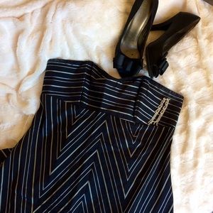 Express Hour Glass Dress 👗