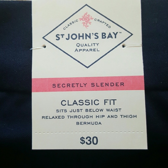 🚫SOLD🚫 St. John's Bay Secretly Slender Bermuda - Picture 4 of 4