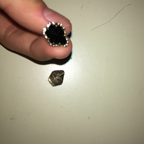 kendra scott earrings