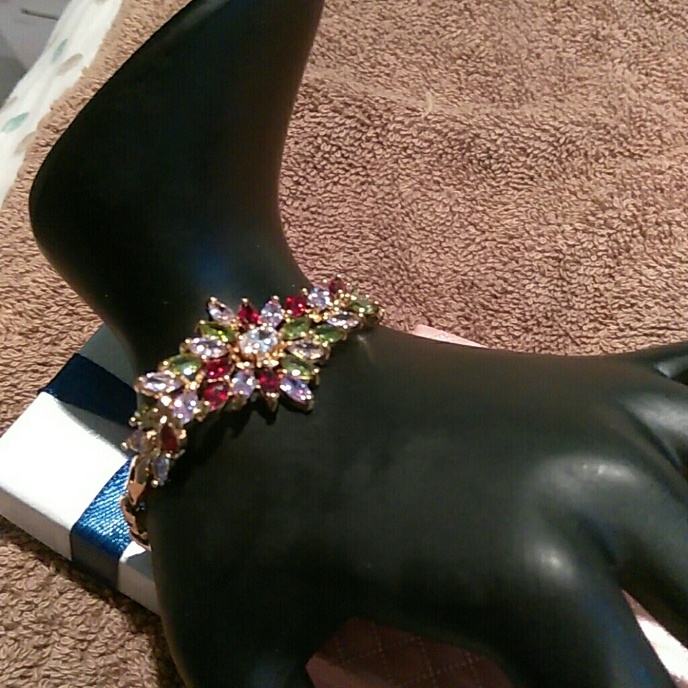 18k gold plated leaf zircon bracelet