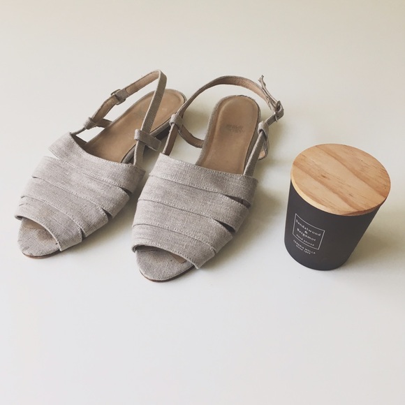 American Apparel Sandals