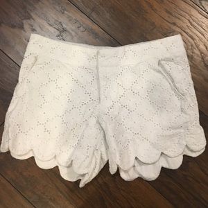 White lace Lilly Pulitzer buttercup shorts