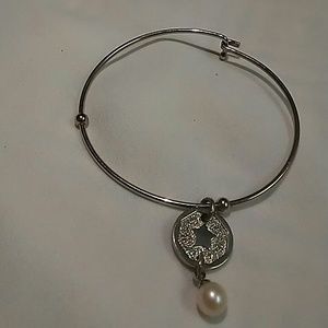 Vantel Sterling Silver Bangle