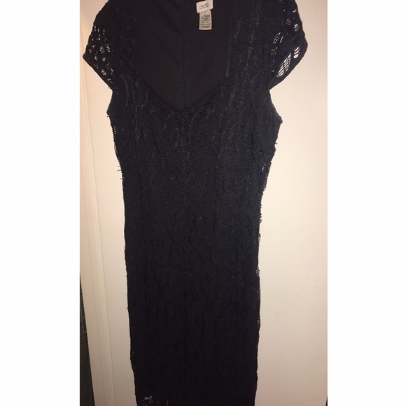 Cache dress - Picture 2 of 4