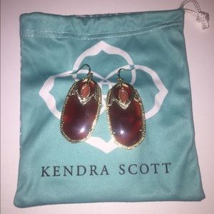 Unique Kendra Scott Danielle Earrings