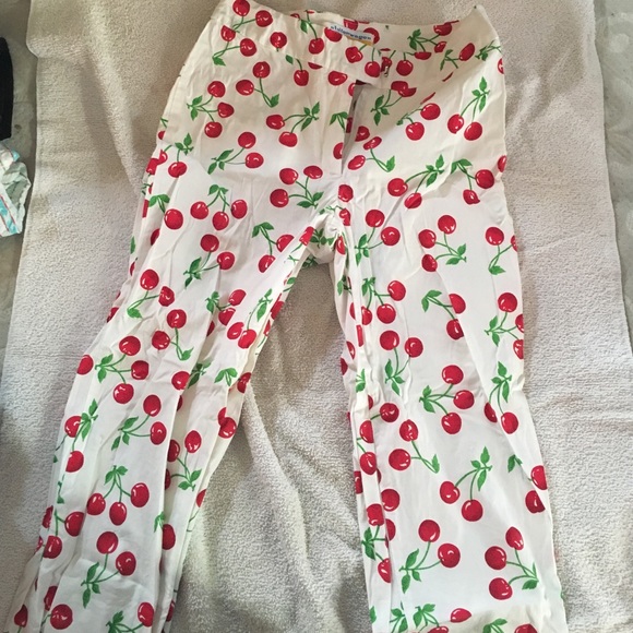 White cherry capris