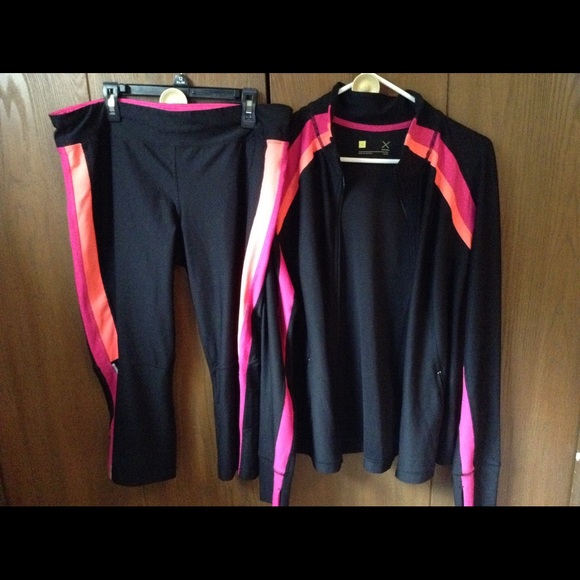 Xersion work out set size Large NWOT