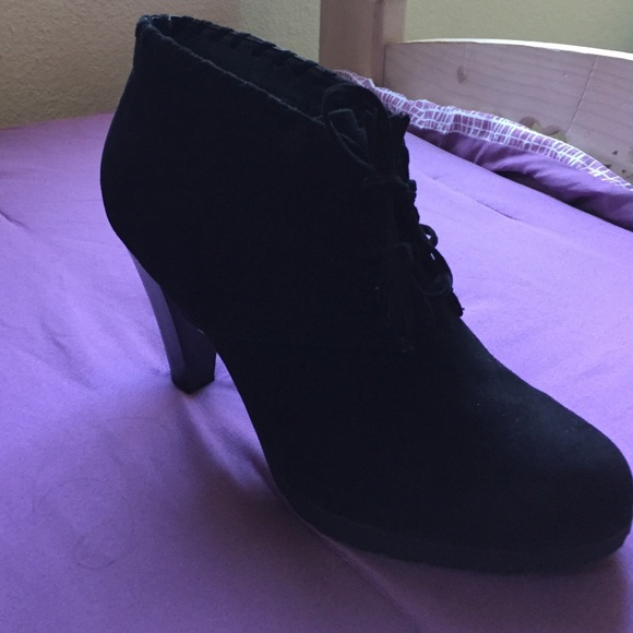 Cute black ankle heels