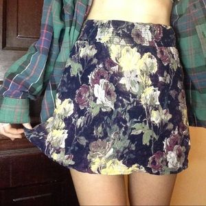 UO Floral Skirt 🌸