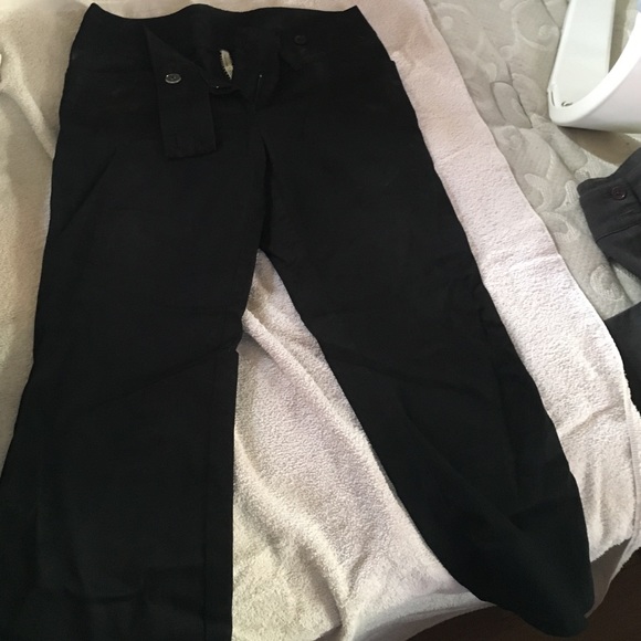 Black dressy capris - Picture 2 of 3