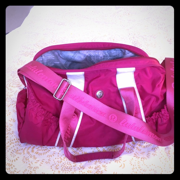 Lululemon duffel bag