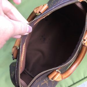 Louis Vuitton additional pictures