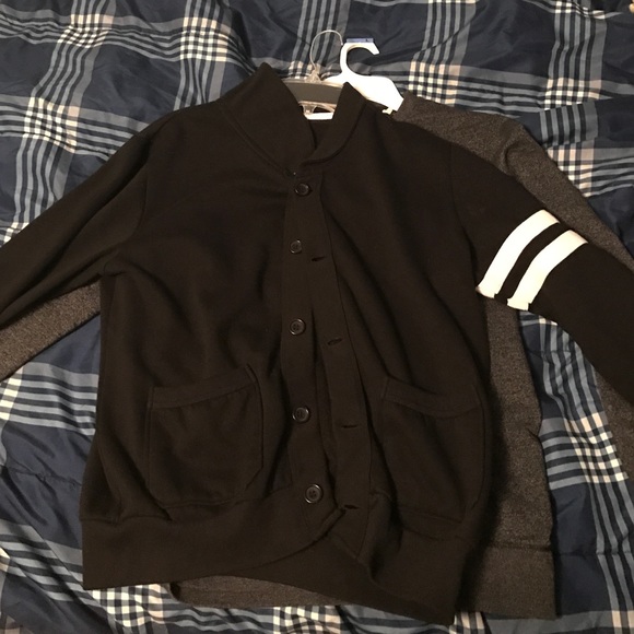 Sweater/cardigan