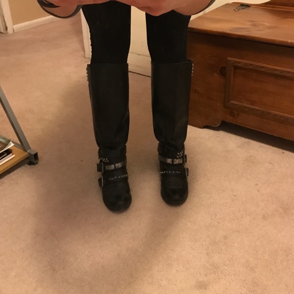 Black moto boots