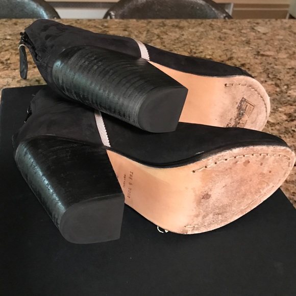 RAG & BONE Black Suede Classic Newbury. - Picture 4 of 4