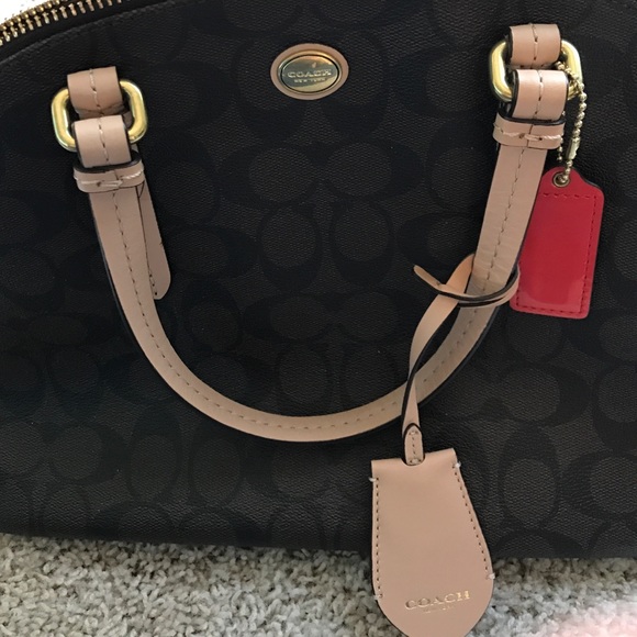 COACH handbag LIKE NEW - Picture 4 of 4