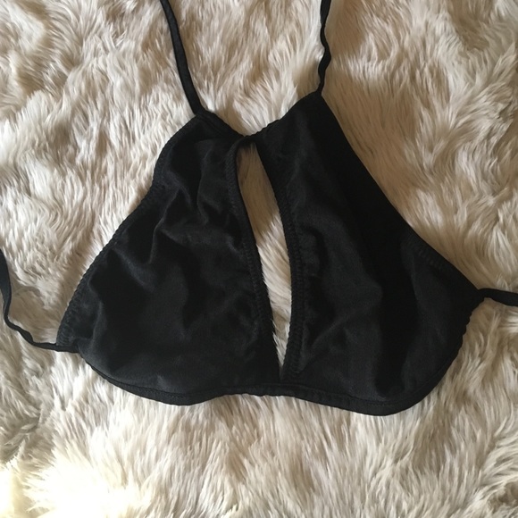 iheartraves key hole top