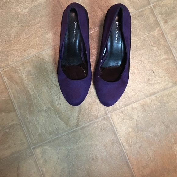 Shoes - Picture 3 of 4