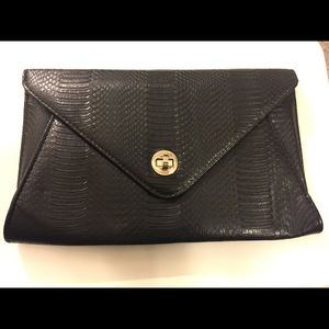 ◾️ Black Envelope Faux Snake Skin Clutch!!  ⚫️