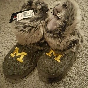 Michigan wolverines slippers
