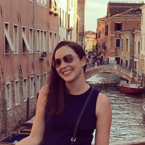 Meet your Posher, Deborah - Picture 1 of 1