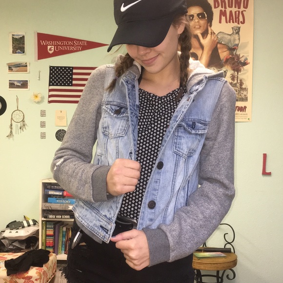 Denim & grey sweatshirt jacket
