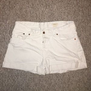 H&M white boyfriend shorts size 12