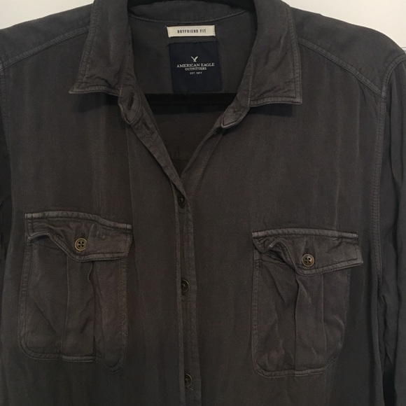 American Eagle Button Up