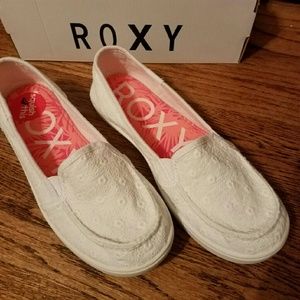 White ROXY slip-on loafers NWT
