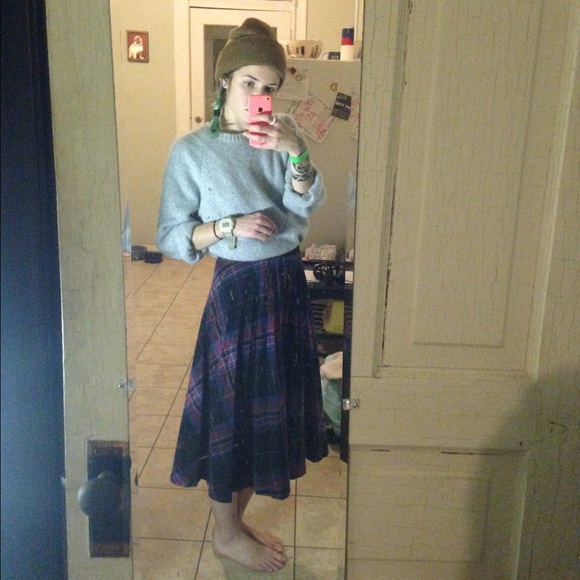 Vintage Plaid Skirt 💫