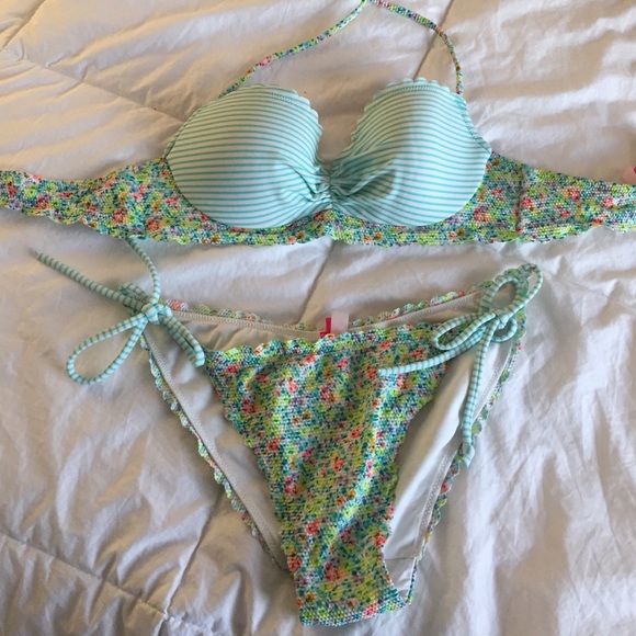 Victoria's Secret bikini set