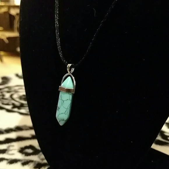 💙Genuine💙 Turquoise Necklace - Picture 2 of 5