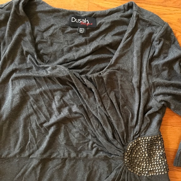 Grey tunic - Picture 2 of 2
