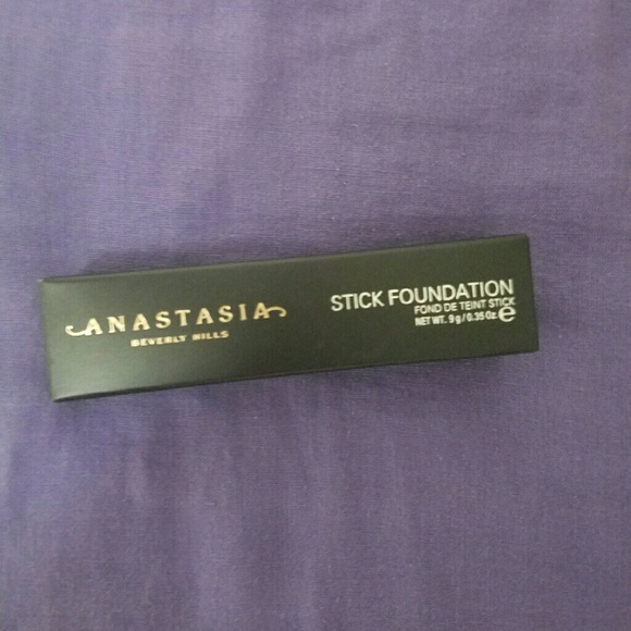Porcelain Stick Foundation