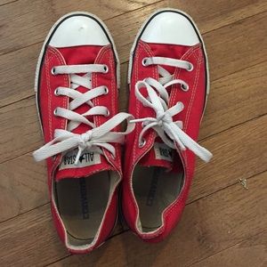 Red converse