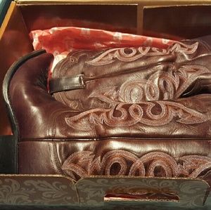 Justin Cowgirl Boots size 8