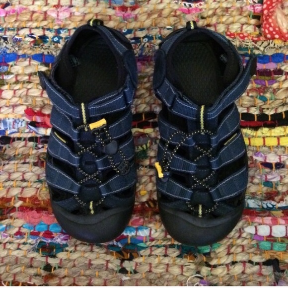 Keen shoes