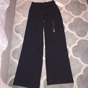 Lululemon be still pant size 4