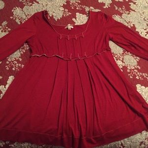 Red top long sleeves