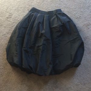 black swing skirt, rockabilly/pinup