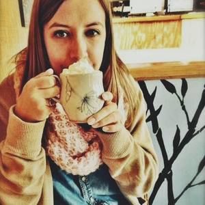 Meet your Posher, Caroline