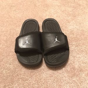Jordan sliders