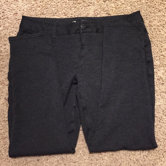 Maurice's black/gray skinny pants