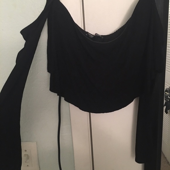 Off shoulder crop top - Picture 2 of 2