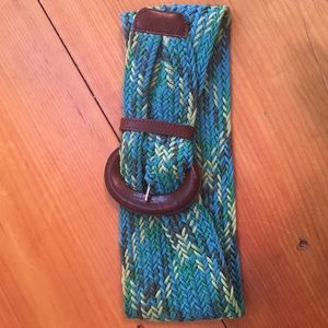 Wide woven belt