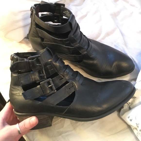 Steve Madden "roofus" bootie